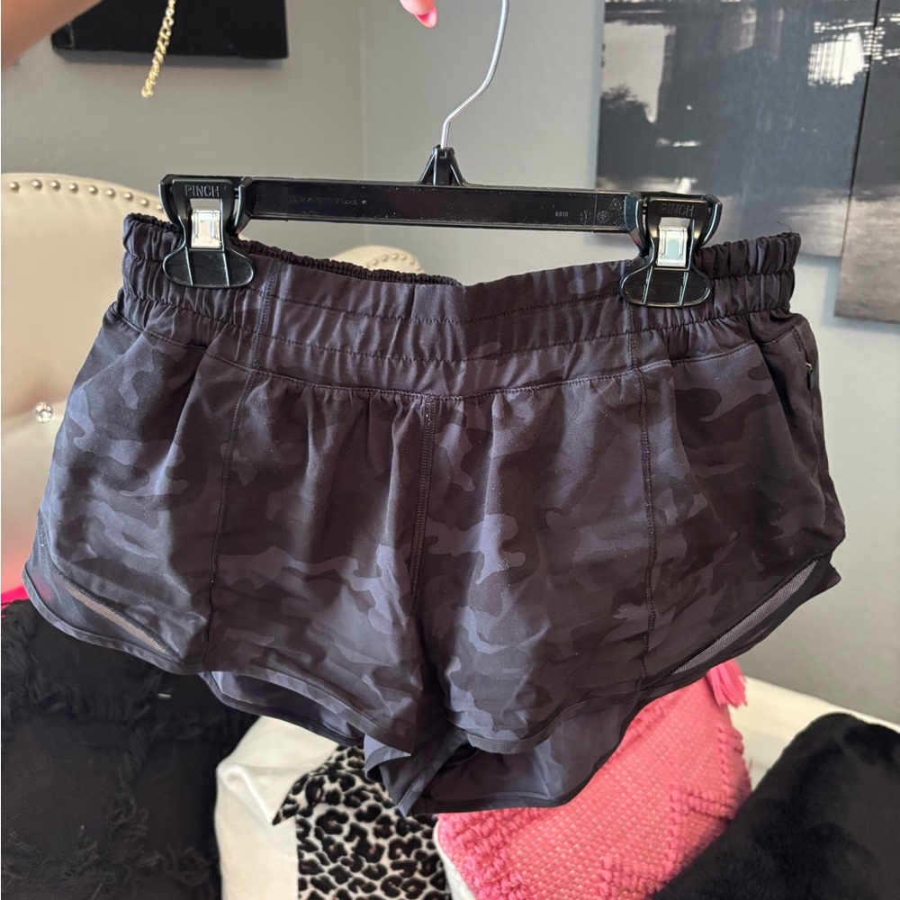 Lululemon Hotty hot shorts
